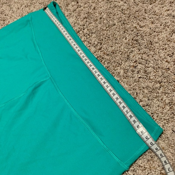 Fabletics Salar Mid-Rise Printed “Watch Me” PowerHold Legging - Picture 8 of 12